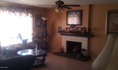 4412 living room view1