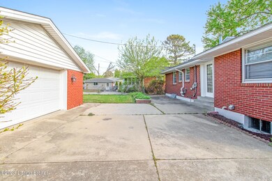 3211 Allison Way Louisville KY 40220 HDR