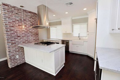 Clarendon Kitchen 3