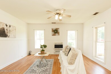 185 Church St, Lebanon Junction, KY 40150 - photo 3