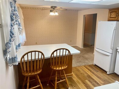 1045 Deer Run Ln, Slatington, PA 18080 - photo 4