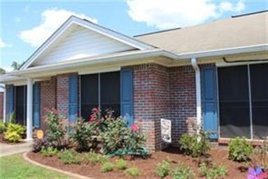 Front view 126 Jamestown Drive