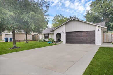31727 Ironwood Dr, Waller, TX 77484 - photo 2