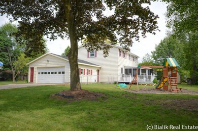 1750 Broadview_EXT-2