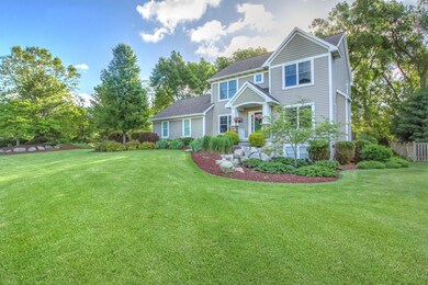 3616 Hunter's Way front summer