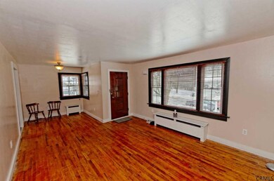 22 Reynolds Rd, Troy, NY 12180 - photo 7