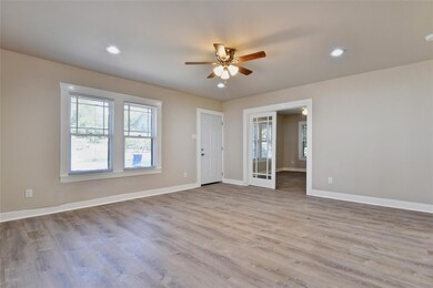 608 W Murray St, Denison, TX 75020 - photo 5