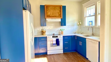 658 Cascade Ave SW, Atlanta, GA 30310 - photo 2