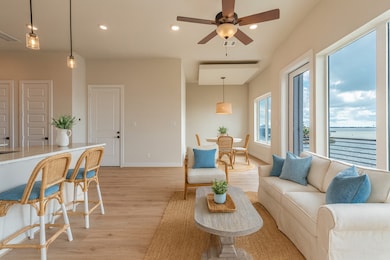 4403 Davis Ln, Seabrook, TX 77586 - photo 5