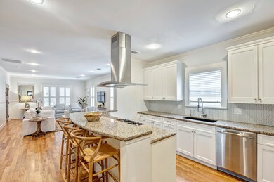 636 Columbia St, Houston, TX 77007 - photo 5