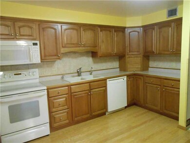 708 Alta Vita Dr, Greensburg, PA 15601 - photo 5