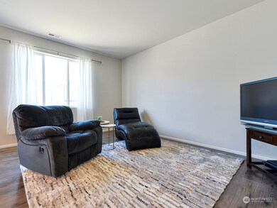 10549 190th St E, Puyallup, WA 98375 - photo 5