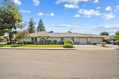 22346 W Thurman Ave. Porterville-58