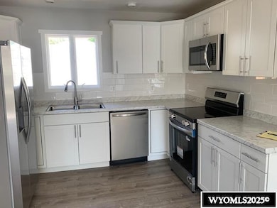 501 Obie Sue Ave, Worland, WY 82401 - photo 4