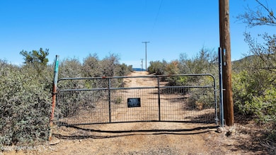 7025 Wexford Dr, Wilhoit, AZ 86332 - photo 3