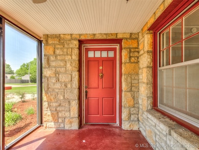 3923 E 11th Place, Tulsa, OK 74112 - photo 5