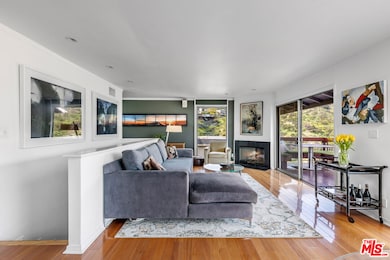 2843 Lambert Dr, Los Angeles, CA 90068 - photo 5