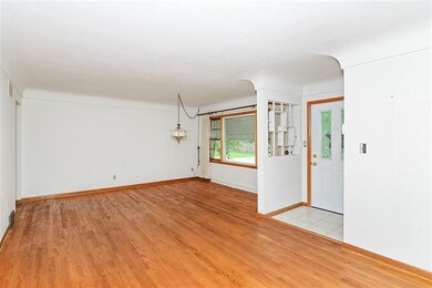 8721 Park Dr, Highland, IN 46322 - photo 3