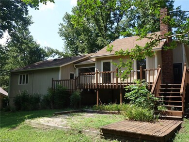 2311 Burnette Dr, Greensboro, NC 27406 - photo 5