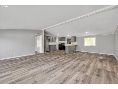 15217 SE Louise Ln, Clackamas, OR 97015 - photo 6