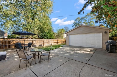 3578 Bacon Ave, Berkley, MI 48072 - photo 3