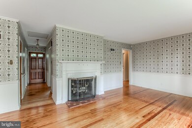 437 Summit St, Lemoyne, PA 17043 - photo 4