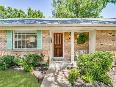 10316 Countess Dr, Dallas, TX 75229 - photo 3