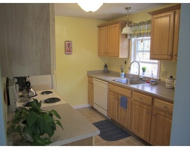 8 Patriot Rd, Fitchburg, MA 01420 - photo 3