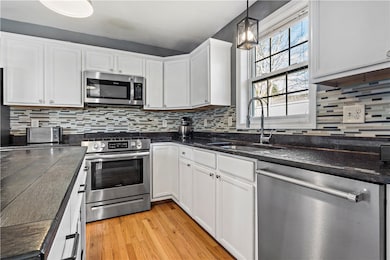 13 Cobblestone Ln, Westerly, RI 02891 - photo 7