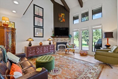 08-Living Room