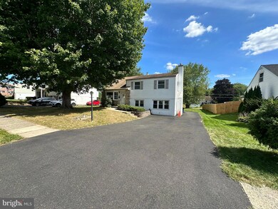 208 Woodlawn Dr, Lansdale, PA 19446 - photo 4