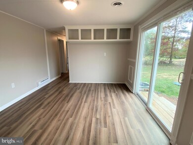 10162 Locust St, Laurel, DE 19956 - photo 7