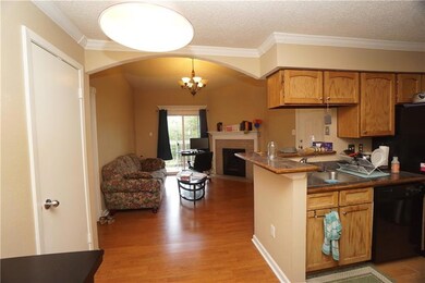 114 E 31st St unit 306, Austin, TX 78705 - photo 5