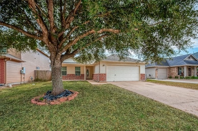 1007 Santa fe Ct, Rosenberg, TX 77471 - photo 2