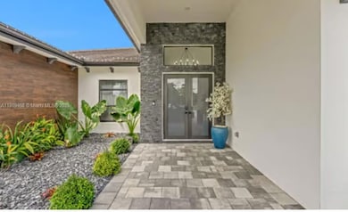 18261 SW 224th St, Miami, FL 33170 - photo 4