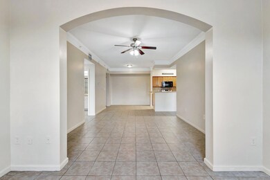 9833 Baywinds 7307 Dr unit 7307, West Palm Beach, FL 33411 - photo 2