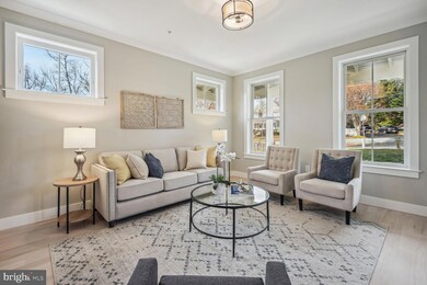 2424 Forest Glen Rd, Silver Spring, MD 20910 - photo 5