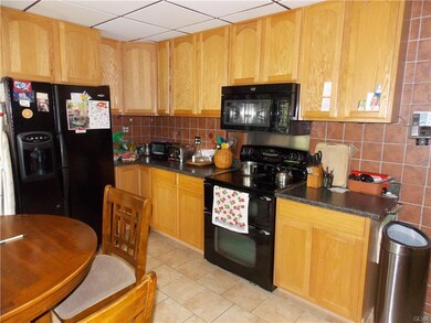 269 E Ridge St, Coaldale, PA 18218 - photo 7