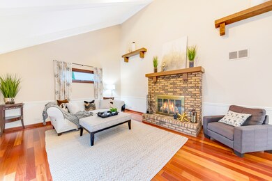 671 Cavalcade Cir, Naperville, IL 60540 - photo 4