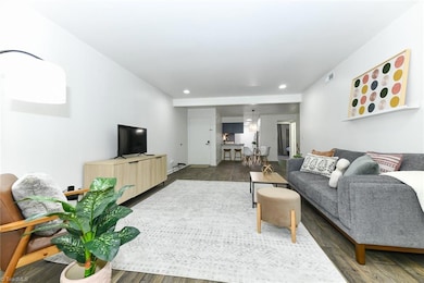 1510 Benjamin Pkwy unit B, Greensboro, NC 27408 - photo 2