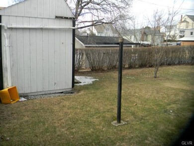 504 W Washington St unit 1, Slatington, PA 18080 - photo 4