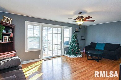 23 Parklane Cir, Bettendorf, IA 52722 - photo 2