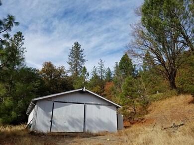 2585 E Evans Creek Rd, Rogue River, OR 97537 - photo 2