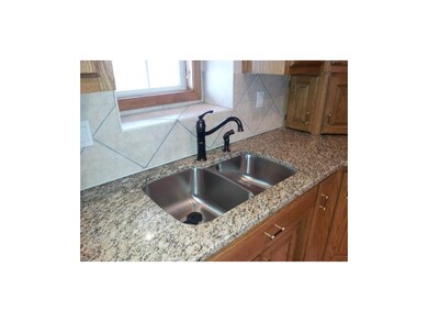 NEW GRANITE - Santa Cecilia.....beautiful natural 