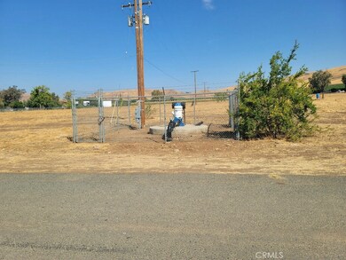 740 E Mulberry Ave, Porterville, CA 93257 - photo 5