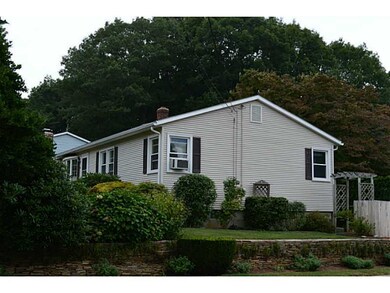 28 Boucher St, West Warwick, RI 02893 - photo 2