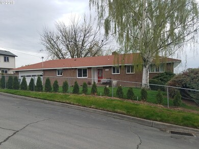 520 NW Gilliam Ave, Pendleton, OR 97801 - photo 3