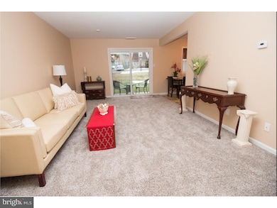 8 Kearney Dr, North Wales, PA 19454 - photo 2