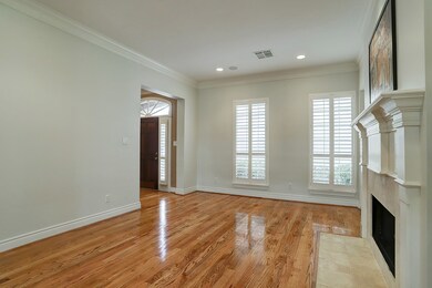 1405 W Hilshire Park Dr, Houston, TX 77055 - photo 7