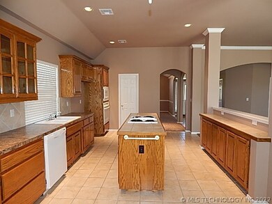 2009 W Vicksburg St, Broken Arrow, OK 74011 - photo 4